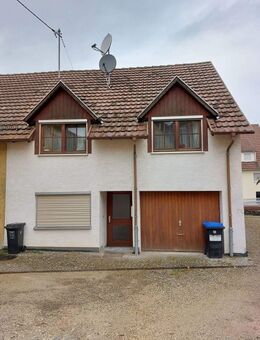 Hübsche Doppelhaushälfte mit neuer Heizungsanlage (Wärmepumpe) - Ehingen (Donau)