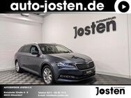 Skoda Superb, Combi Premium Edition, Jahr 2019 - Düsseldorf