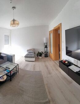Sonnige 3-Zimmer Wohnung mit Ausblick und Balkon in Fellbach - Fellbach