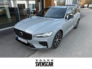 Volvo V60, T6 eAWD Recharge Plus Dark Plug-In Hybrid digitales, Jahr 2024 - Baierbrunn