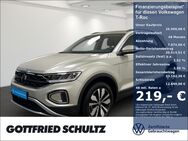 VW T-Roc, 2.0 TDI Move, Jahr 2023 - Düsseldorf