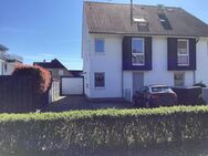 Terrassenwhng. Moers-Utfort, 2010, 4 Zi, SW-Lage, EBK, Garage, Stellplätze, Garten, ua., 1/2 DHH - Moers