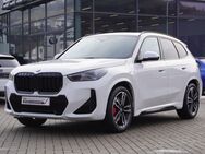 BMW X1, xDrive23i M Sport Pro eSitz, Jahr 2023 - Deuerling