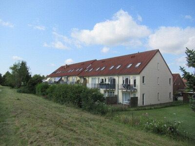 RESERVIERT!!! 1 ½ - Zimmerwohnung mit Terrasse und PKW-Stellplatz in Schwerin - Friedrichsthal