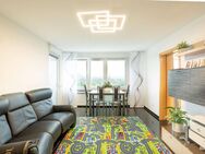 Ludwigsburg: Moderne 2,5-Zi.-Wohnung mit Balkon, Aussicht & Stellplatz - Ludwigsburg