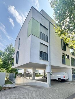 Besichtigung am Mittwoch++ 3 Zimmerwohnung mit EBK und Balkon - Waiblingen