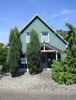 Nordseebad Otterndorf Exklusives Einfamilienhaus mit zwei Terrassen sowie Gartenhaus - Otterndorf