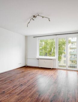 Bezugsfreie Wohnung mit Balkon nahe TU und Bahnhof Zoo - Berlin