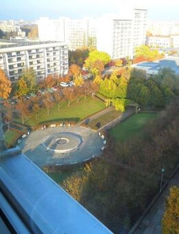 Vermietete, gut geschnittene 3-Zi-Balkon-Whg im Hochhaus! Derzeit kein Einzug möglich! - Berlin