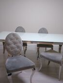 Elegantes Möbelset im modernen Barockstil – wie neu in 56244