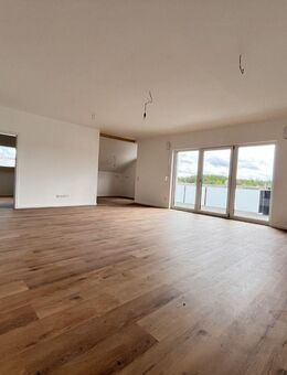 EXTRAVAGANTE 4 ZI- NEUBAU-DACHGESCHOSSWOHNUNG (H2/WE34) - Mettenheim (Bayern)