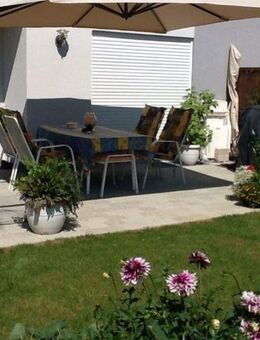 Großzügige DHH in bester Lage mit Südterrasse und kleinem Garten - Bondorf