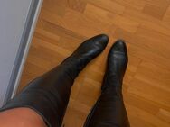 ICH suche wieder Online SUBs - Frankfurt (Main)