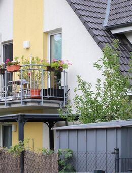 Gehobene 3-Zimmer-Wohnung mit Balkon, Gartenanteil und Stellplätzen in Bernau-Schönow - Bernau (Berlin)
