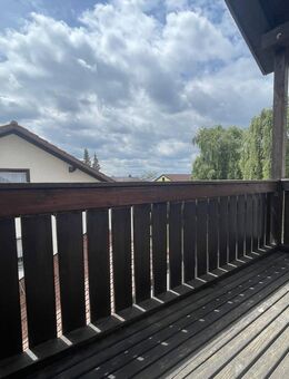 Charmante 2-Zimmer-Dachgeschosswohnung in Neufinsing - großzügig, hell & sofort bezugsfrei - Finsing