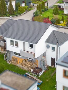 Bezugsfrei! Familienfreundliches Wohnhaus mit tollen Aussichten - Öpfingen