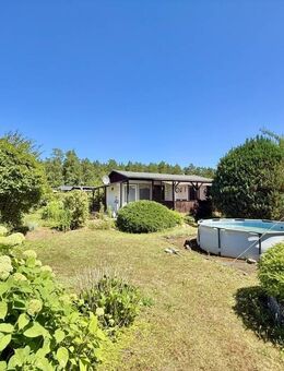 Erholungsgrundstück in Eigentum mit Keller und Pool - Rheinsberg