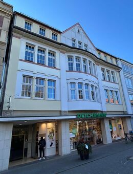 WGH in Fußgängerzone + MFH + Ausbaupotential mit solidem, langjährigem Ladenmieter - Detmold