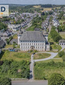 REDUZIERT von 1.380.000 auf 784.000 € !! Schloss Mülheim mit 12-Wohneinheiten zu verkaufen! - Warstein