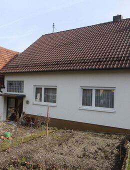 Wohnhaus in Ortsmitte Metzingen-Glems - Metzingen