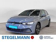 VW Golf, 2.0 TDI VIII Move, Jahr 2024 - Detmold