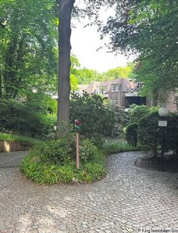 **WELLINGSBÜTTEL** 3-4 Zim.- am Alsterwanderweg, ca. 101 m², s/w Terrasse, TG-Stellpl. - Hamburg