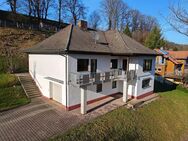 Wohnen im Grünen! Attraktiver Bungalow in Ortsrandlage - Steinau (Straße, Brüder-Grimm-Stadt)