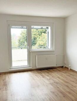 Sanierte Singlewohnung mit Balkon! - Oschersleben (Bode)