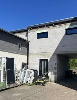 Geschlossener Rohbau mit Werkstatt und Abstellräumen - Familienhaus in 39179 Barleben - Barleben
