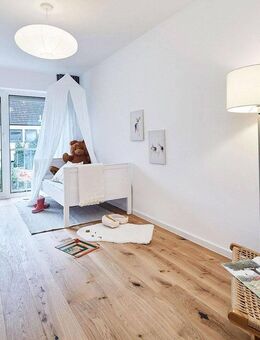 Wunderschönes, saniertes Reihenendhaus - mit Wärmepumpe und PV-Anlage - Erlangen