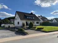 Helle Dachgeschoss Wohnung mit Balkon und einem individuellen Zusatzraum in Menden/Halingen - Menden (Sauerland)