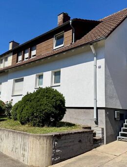 Ihr neues Familiendomizil: Zweifamilienhaus mit Wohlfühlgarten in Bretten zu verkaufen! - Bretten