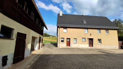 Sanierungsbed. Wohnhaus mit Stallung und Garage - 5 min bis zur Koberbachtalsperre