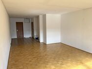 Geräumige 3-Zimmer Wohnung mit Südseiten Balkon und Stellplatz in der Fürther Südstadt - Fürth