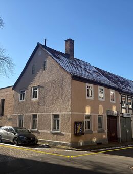 2-Familienhaus mit Gewerbe (ehemaliger Getränkehandel) - Helmstedt