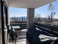 Zuhause mit Blick auf die Donau - und viel Platz zum Genießen unter freiem Himmel - Deggendorf