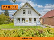 Denkmalgeschütztes teilrestauriertes Stadthaus unweit des Elbdeichs - Brunsbüttel