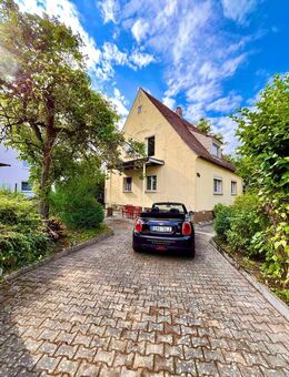 Zentrumsnahe Lage! Haus mit Garten in Forchheim - Forchheim (Bayern)