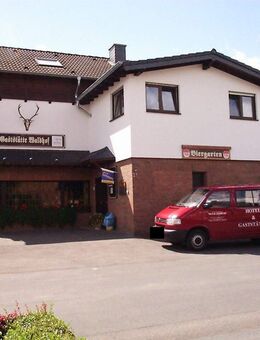 Zum Mehrfamilienhaus umgestaltbares Hotel-Restaurant in Bornheim-Merten - Bornheim (Nordrhein-Westfalen)