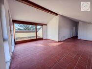Dachwohnung mit großer sonniger -privaten Terrasse - Pforzheim