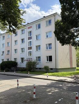 Gut vermietete Wohnung, in idyllischer Wohnlage ***Sonnenbalkon***Wannenbad*** - Berlin
