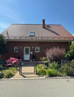 Ein Haus mit Substanz - wo Klinker auf Ruhe und Wohnqualität trifft - Bad Klosterlausnitz