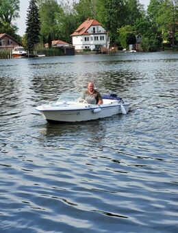 Boot Peetzsee mit Motor, wenig gelaufen & Trailer, neuwertig - Zossen