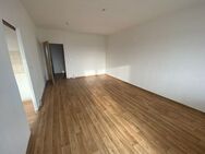 2-Raum-Wohnung mit Balkon - wohnen im modernisierten Rückbau! - Oschersleben (Bode)
