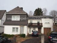 Renovierungsbedürftiges Ein-Zweifamilienhaus in Sinn-Ortsteil zu verkaufen - Sinn