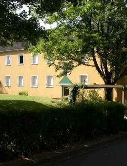 Auffällige 2-Zimmer-Etagenwohnung in Düsseldorf - Düsseldorf