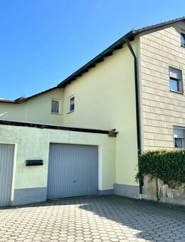 Ein- bis Zweifamilienhaus mit kleinem Garten + Doppelgarage + Nebengebäuden! - Pegnitz