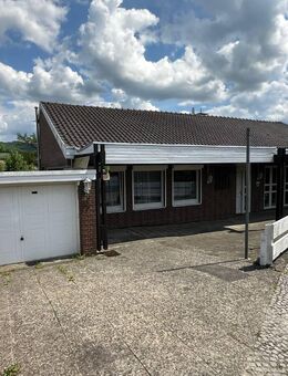 Charmantes Architektenhaus mit Garage in Hanglage - Wesseln bei Bad Salzdetfurth - Bad Salzdetfurth