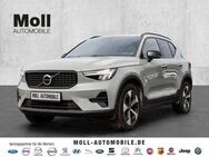 Volvo XC40 Plus Dark 2WD B3 EU6d digitales Cockpit Memory Sitze Soundsystem HarmanKardon LED - Aachen