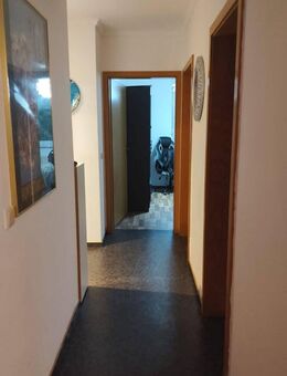 Gut geschnittene 3-Zimmer-Wohnung mit Balkon im Dachgeschoss - Cloppenburg